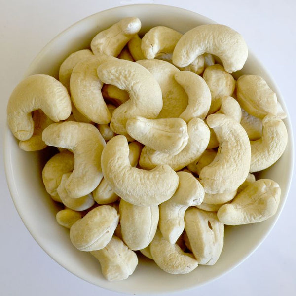 NUTZOA premium whole cashew nuts {w180}  -fresh & crunchy