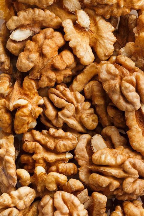 NUTZOA Premium Walnuts  – Fresh, Crunchy & Nutrient-Rich